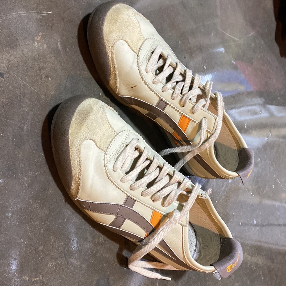 Onitsuka Tiger by ASICS Mens size 10 great condition!